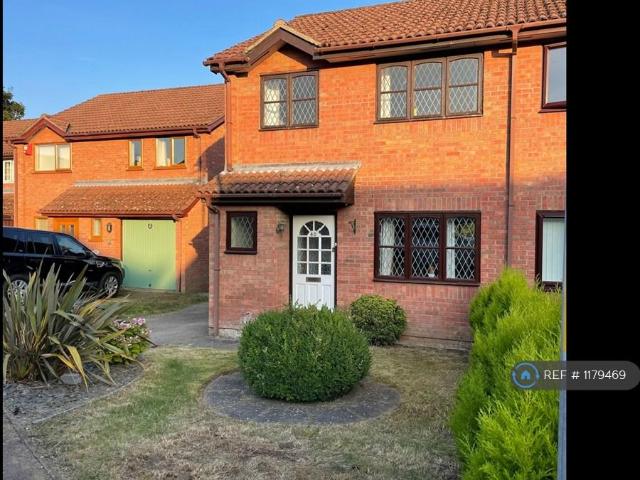 House for rent in Thorpe Marriott, Broadland