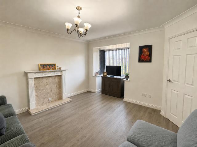 House for rent in Sydenham, Green Close