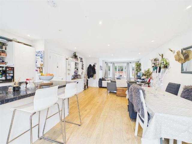 House for rent in Blackhills, Surrey