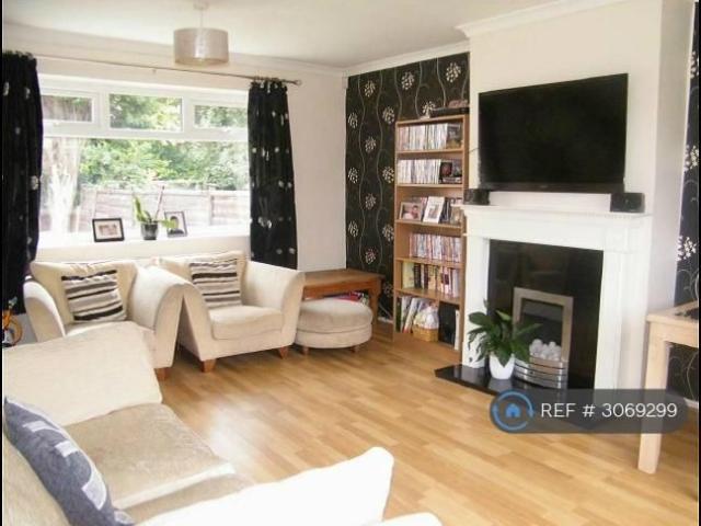 House for rent in Brinnington, Stockport