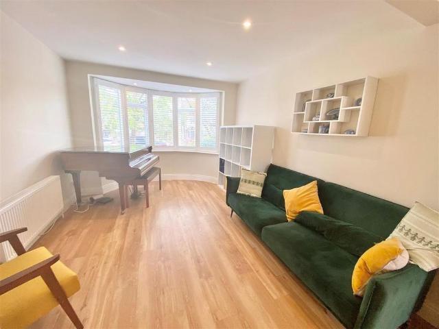 House for rent in Cranborne, Hertsmere