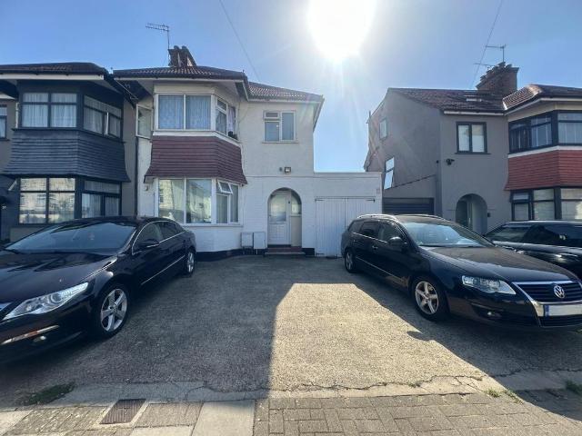 House for rent in South Stanmore, Greater London