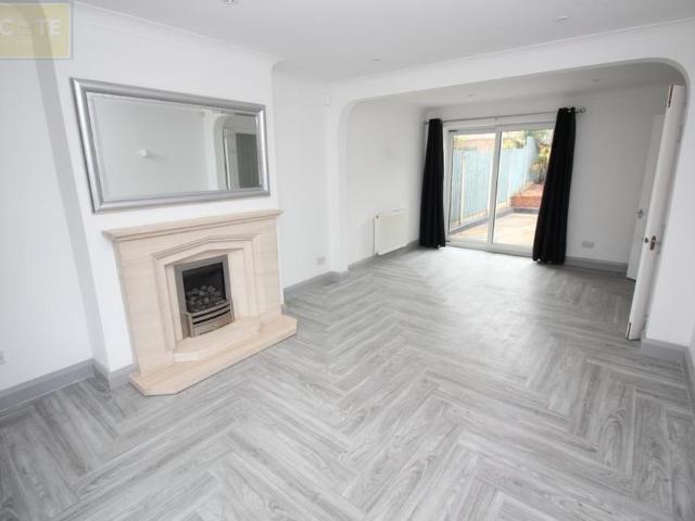 House for rent in Ellenbrook, Salford