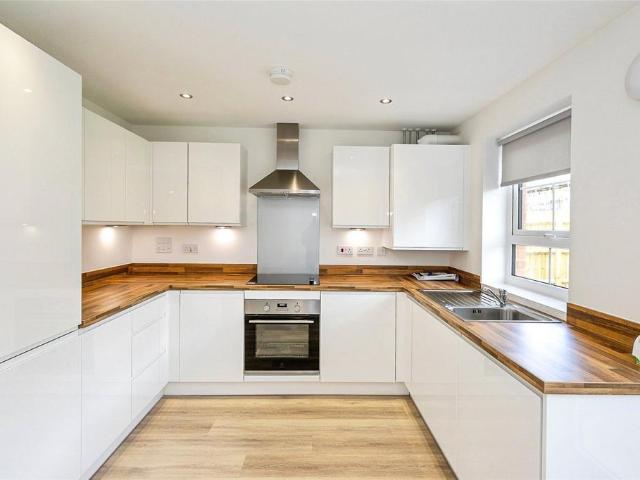 House for rent in Littlecote, West Sussex