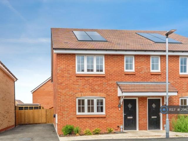 House for rent in Bedford