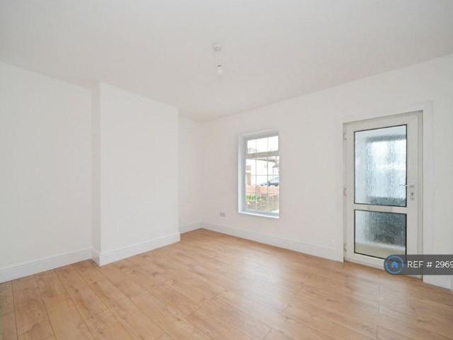 House for rent in Brooklands, Monks Orchard