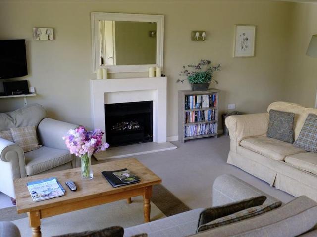 House for rent in Littlecote, West Sussex