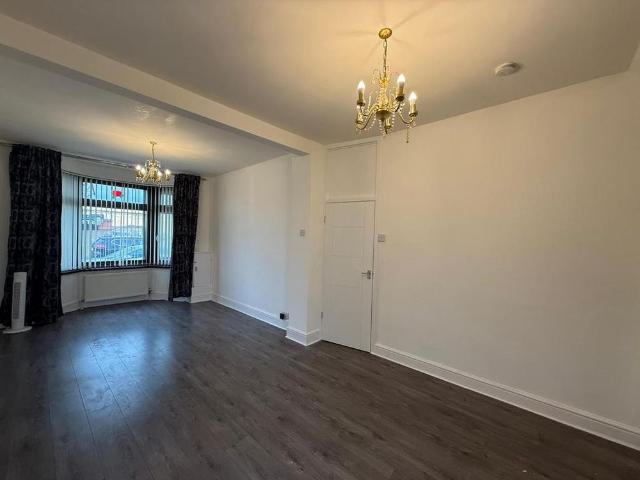 House for rent in London Borough of Ealing, Greater London