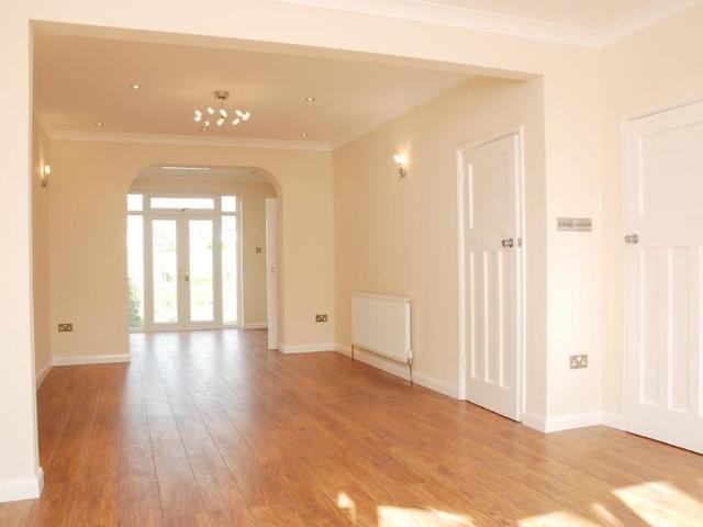 House for rent in Hatch End, Greater London