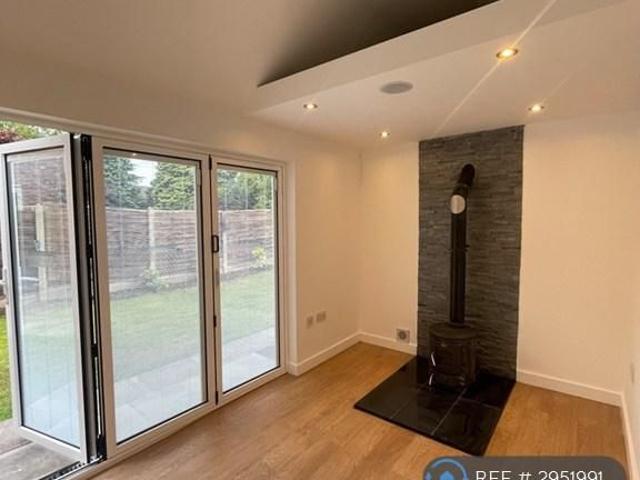 House for rent in Sale Moor, Trafford Park