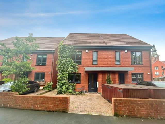 House for rent in Gatley, Greater Manchester