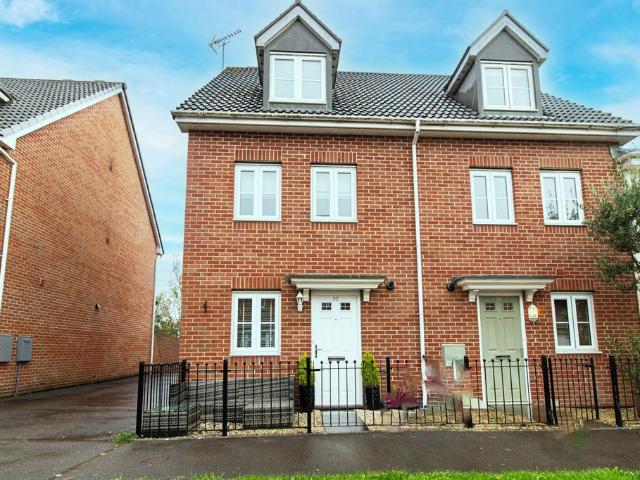 House for rent in Falcon Lodge, Wales