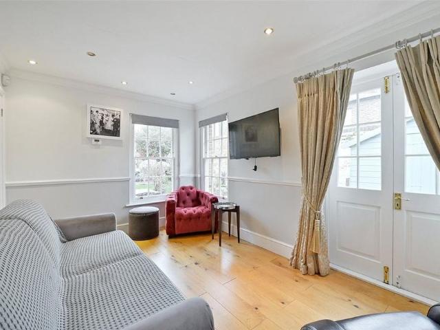 House for rent in Clewer Village, Windsor