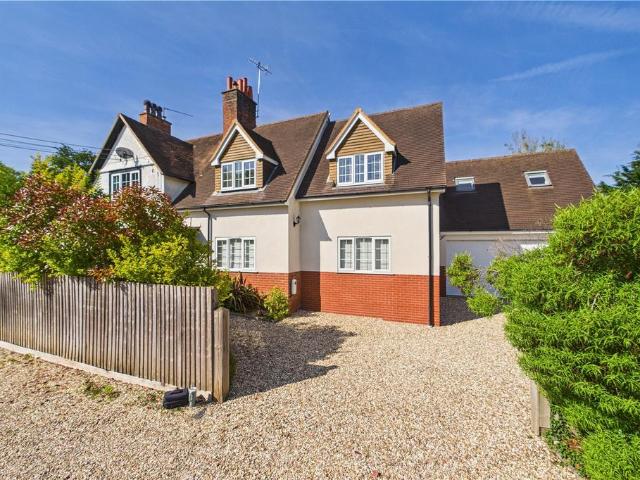 House for rent in Burghfield Common, West Berkshire