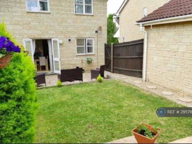 House for rent in Calne