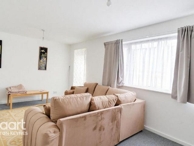 House for rent in Oakridge Park, Milton Keynes