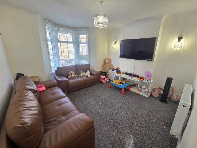 House for rent in Middlecroft, Hampshire