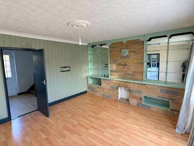 House for rent in High Wycombe Community Board, Buckinghamshire