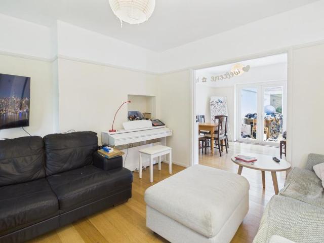 House for rent in Barnwell, Arbury