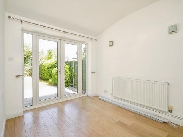 House for rent in Cowley Airfield, The Slade