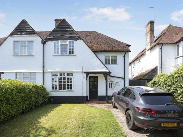 House for rent in Pouchen End, Hertfordshire