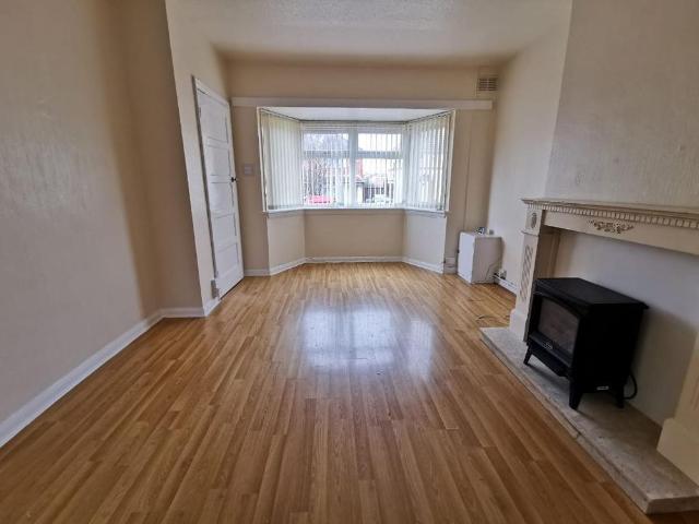 House for rent in Mesty Croft, Hill Top