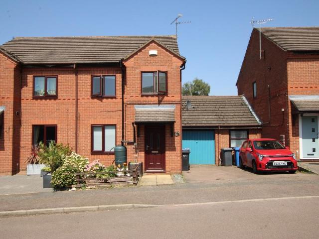 House for rent in Kettering