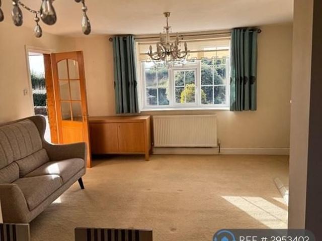 House for rent in Calne