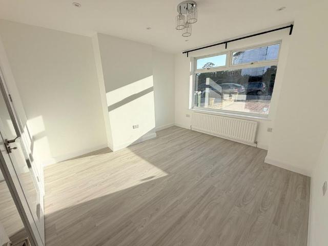 House for rent in Hatch End, Greater London