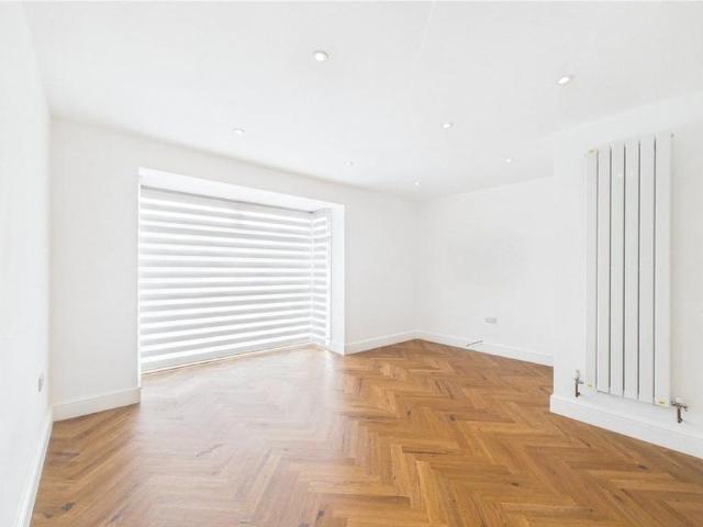 House for rent in Holybrook, West Berkshire