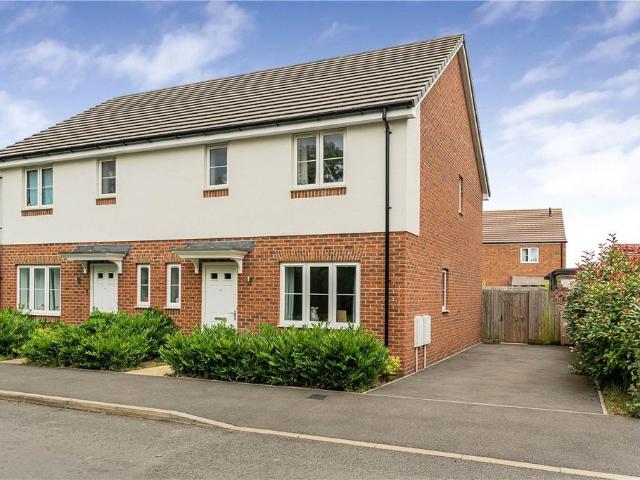 House for rent in Stoke Mandeville, Buckinghamshire