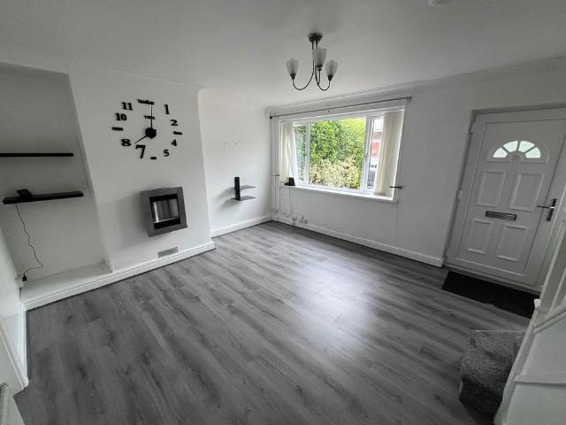 House for rent in Nangreaves, Wales