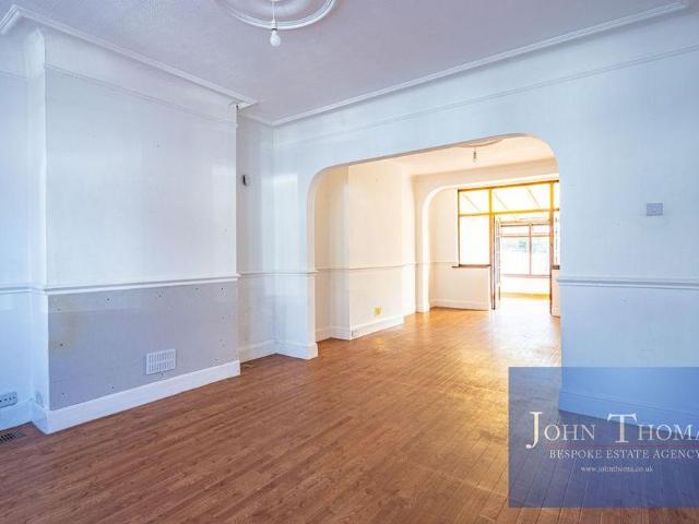 House for rent in Barkingside, Greater London