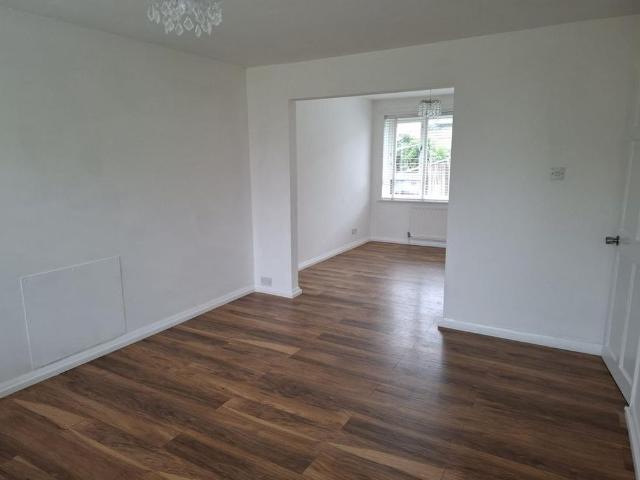 House for rent in Holt Park, West Yorkshire