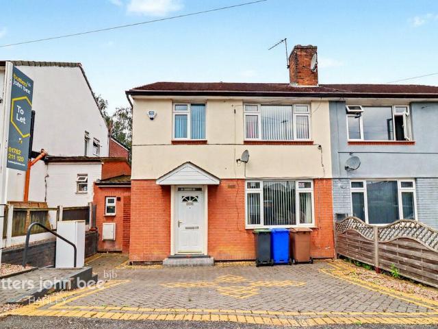 House for rent in Burslem, Stoke-on-Trent