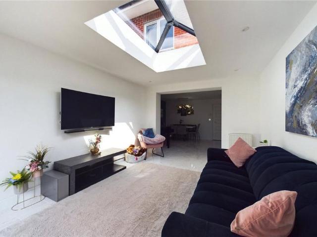 House for rent in Shinfield, Spencers Wood