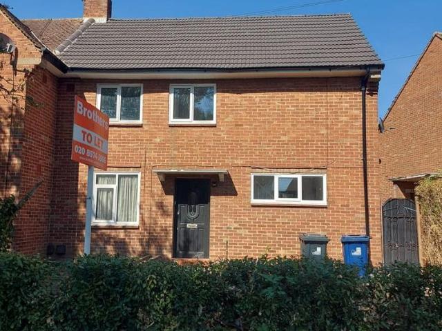 House for rent in London Borough of Ealing, Greenford
