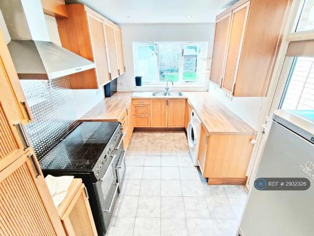 House for rent in New Malden, Greater London
