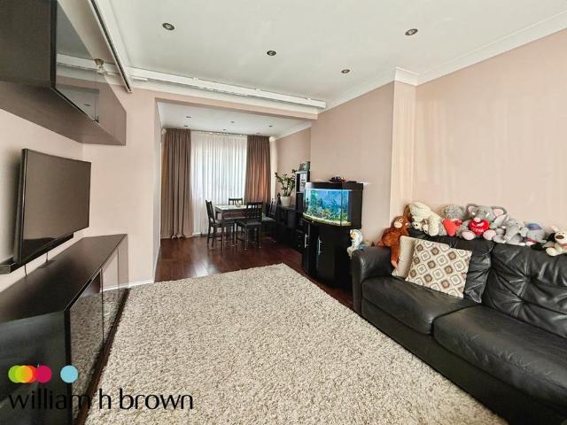 House for rent in Orchard Village, Greater London