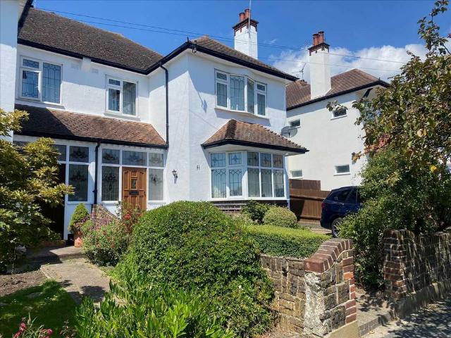 House for rent in Alton Barnes, Essex