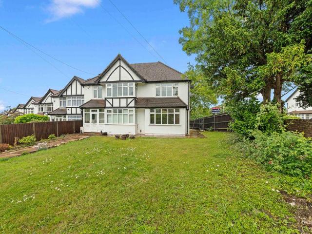 House for rent in Carshalton Beeches, Greater London