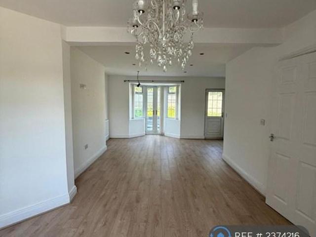 House for rent in Halewood Green, Halewood