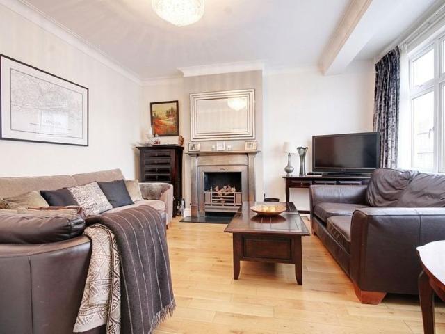 House for rent in Edmonton, Greater London