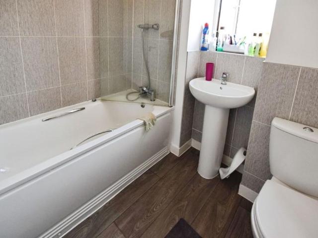 House for rent in Joiner's Square, Hanley