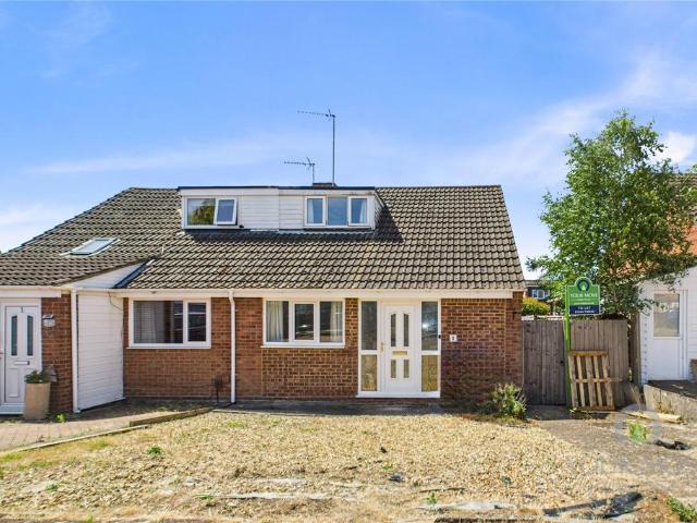 House for rent in White Hills, Kingsthorpe