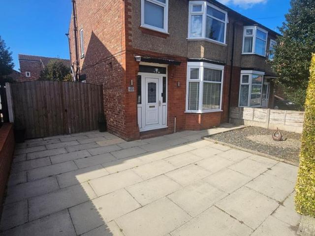 House for rent in Gorse Hill, Trafford Park