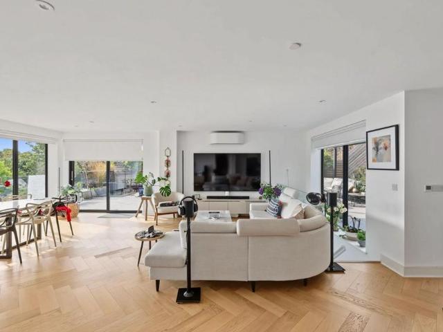 House for rent in Horn's Mill, East Hertfordshire