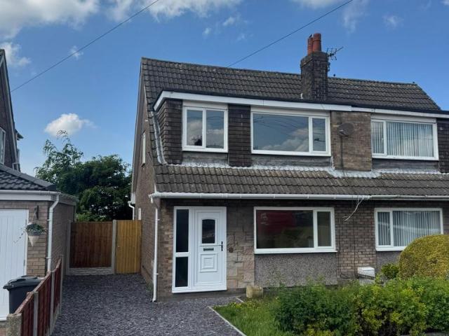 House for rent in Roby Mill, Lancashire
