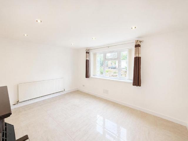 House for rent in London Borough of Hounslow, Greater London