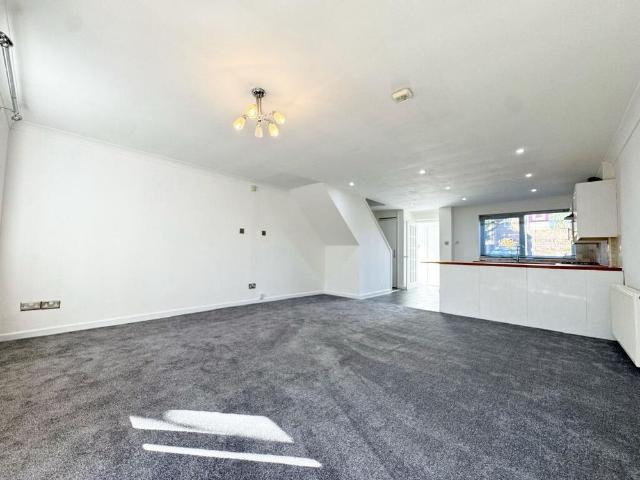 House for rent in London Borough of Croydon, Greater London